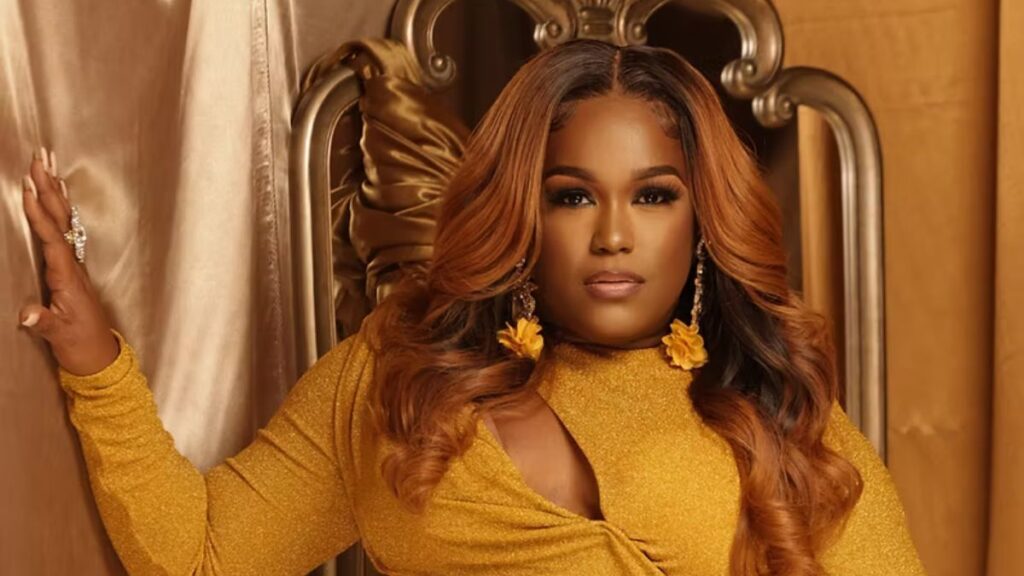 Lateshia Pearson, entrepreneur and founder of Women Brunch, discussing living your purpose and authentic entrepreneurship on Game On Girlfriend podcast
