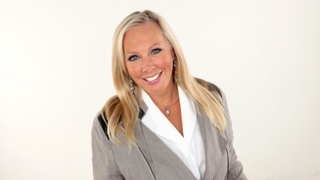 Dr. Kirsten Viola Harrison discussing trauma healing and post-traumatic growth for women entrepreneurs on Game On Girlfriend podcast episode 308