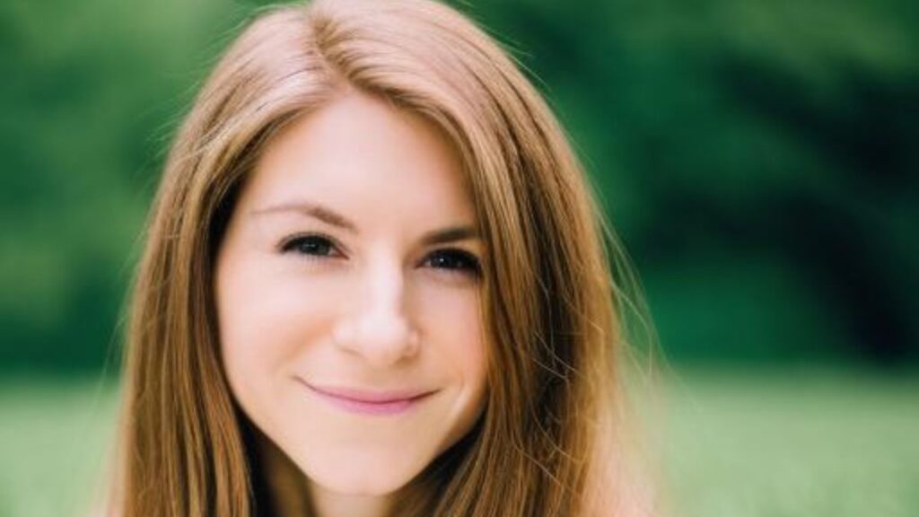 Carrie Rich discusses financial life planning for women entrepreneurs on the Game On Girlfriend® podcast with Sarah Walton, episode 310